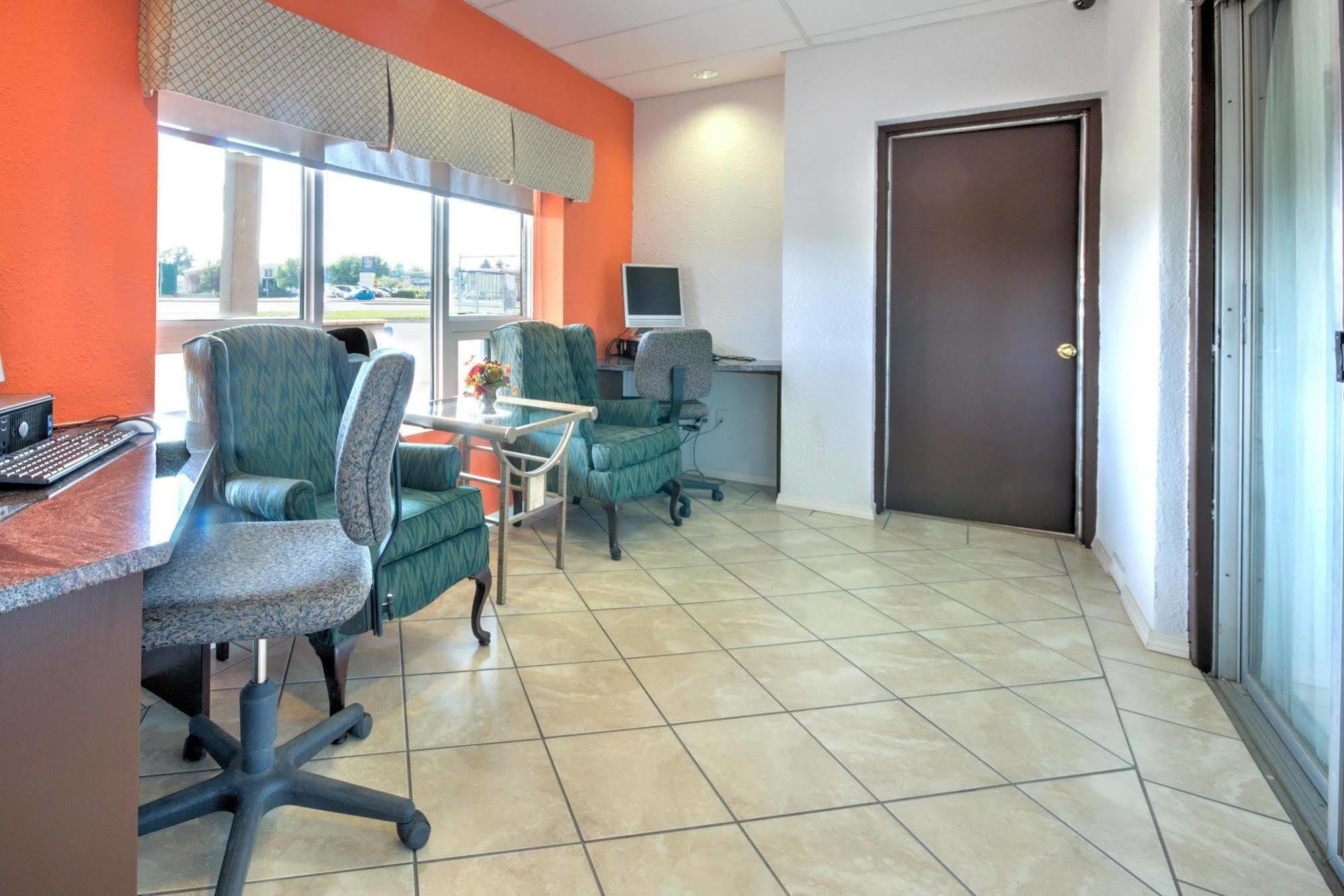 Motel 6-Lethbridge, Ab מראה חיצוני תמונה
